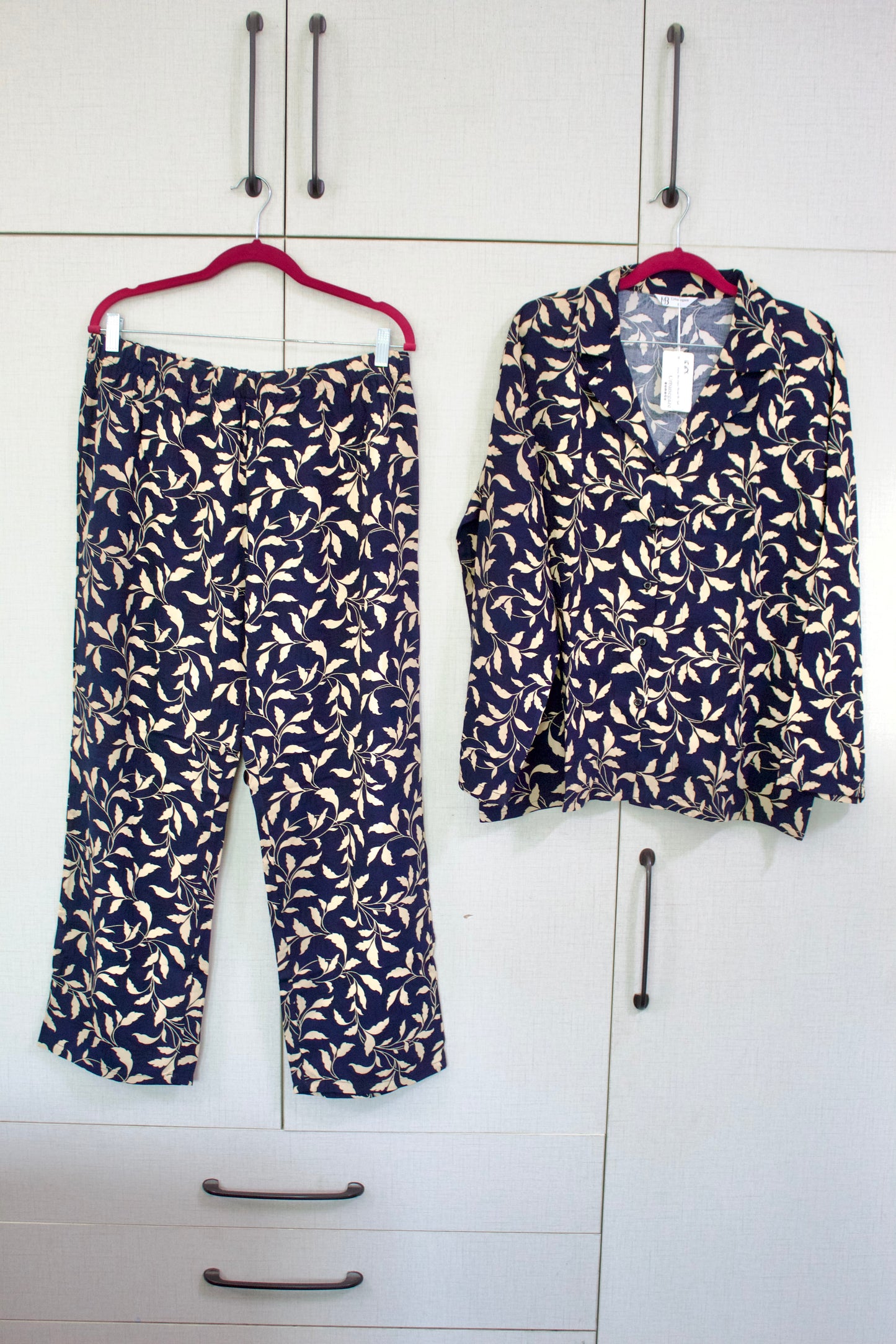 Women's 2-Piece Linen Night Suit – Navy Leaf Print | Classic & Comfortable Loungewear